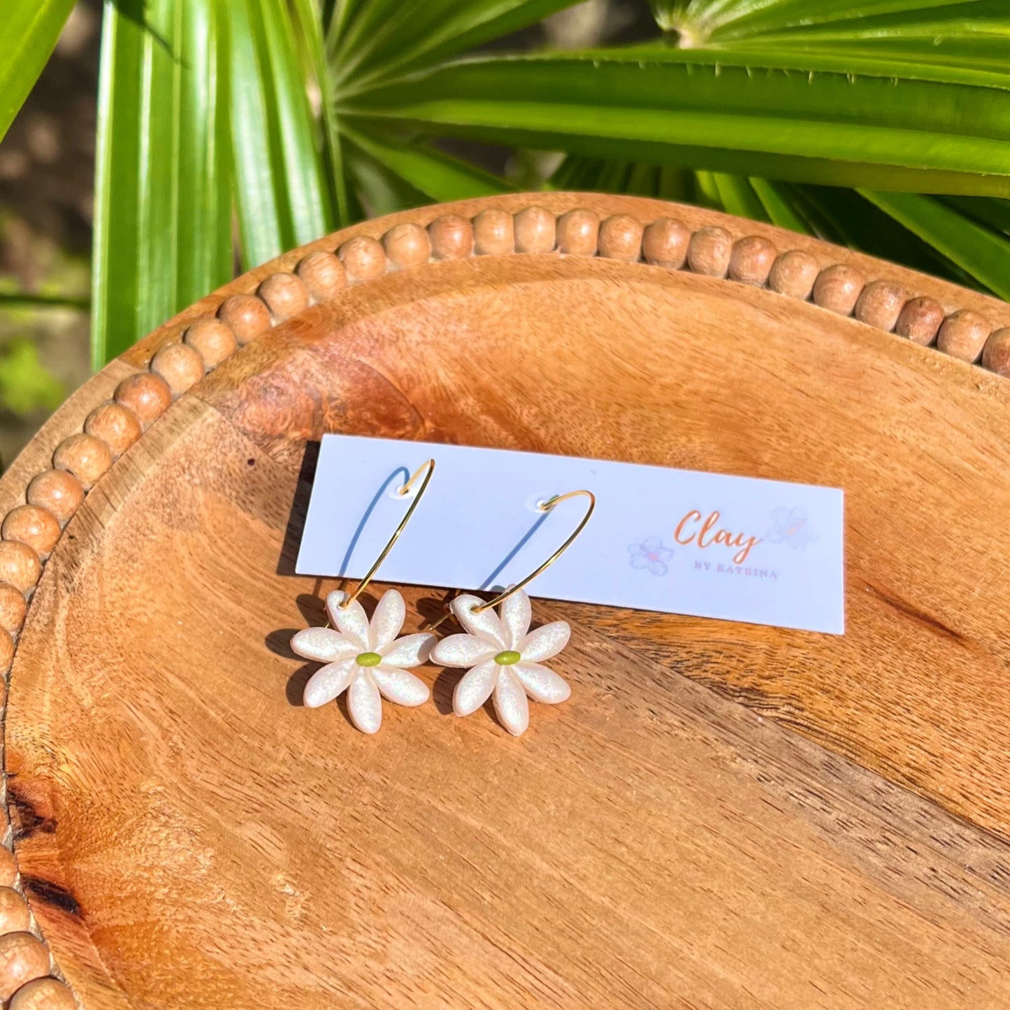 PEARL TIARE HOOPS