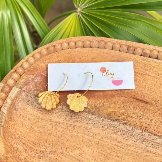SHELL HOOP - GOLD