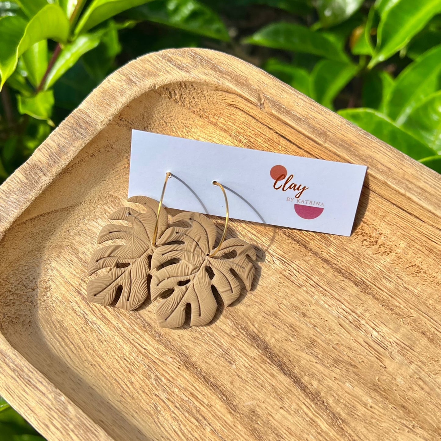 MONSTERA HOOP-BEIGE (LARGE)
