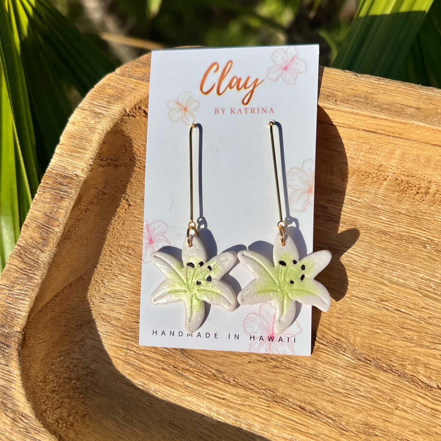 WHITE/GRN LILIES