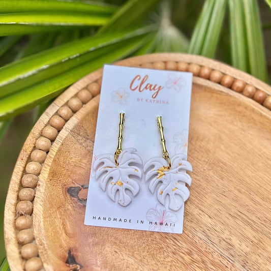 MONSTERA DANGLE (white)