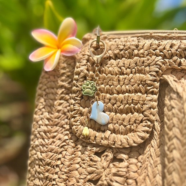 BAG CHARM - BLUE/GRN PAW