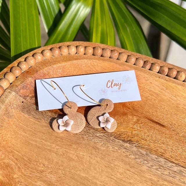 MINNIE HOOP - BROWN W/ PLUMERIA