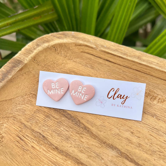 BE MINE HEART STUDS-LT PINK
