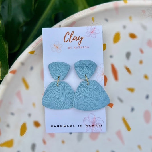 BLUE DANGLE