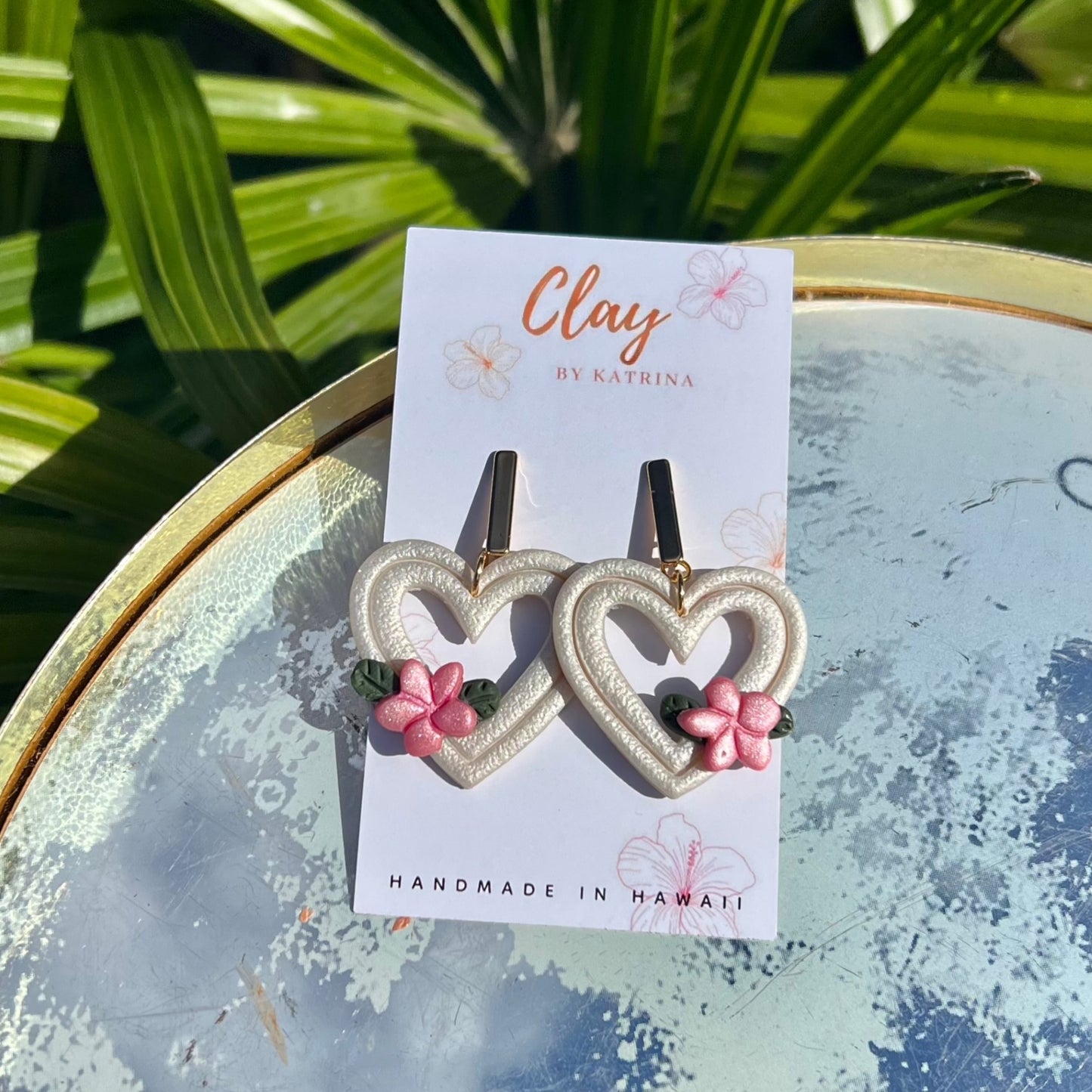 BORDERED HEART PEARL+PINK PLUMERIA