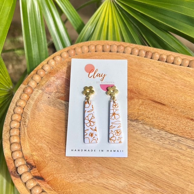 WHITE FLORAL TRAPEZIUM